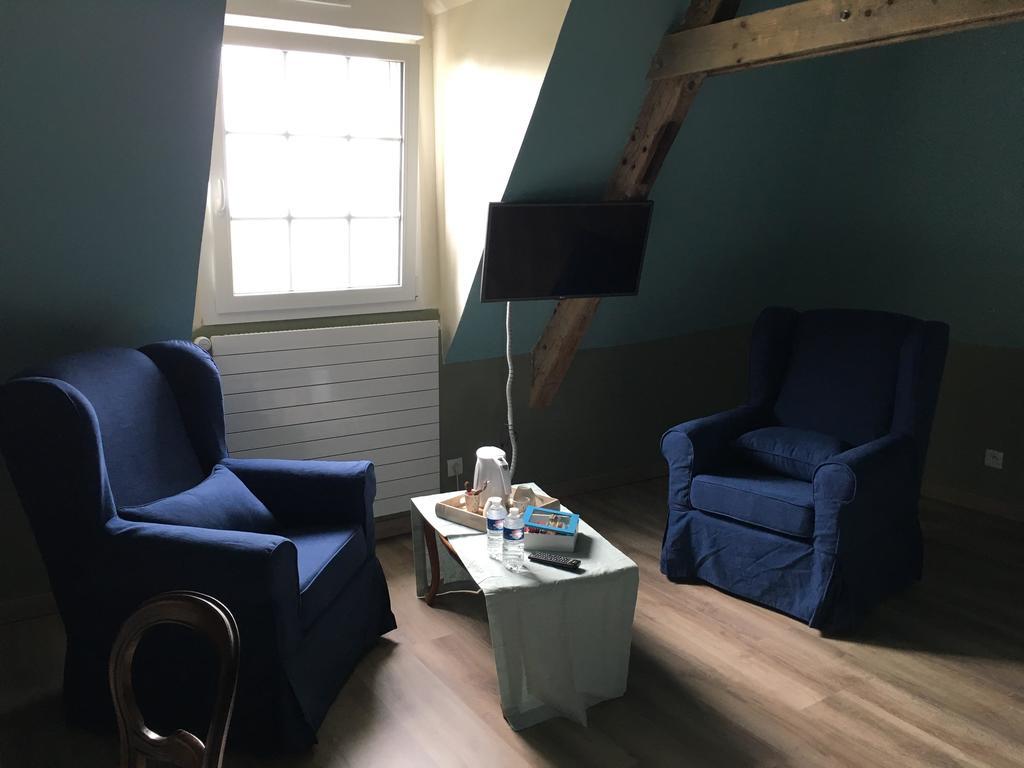 Le Saint Aubin- Maison D Hotes Dans Ce Monastere Du 16 Siecle Amfreville-la-Campagne Eksteriør billede